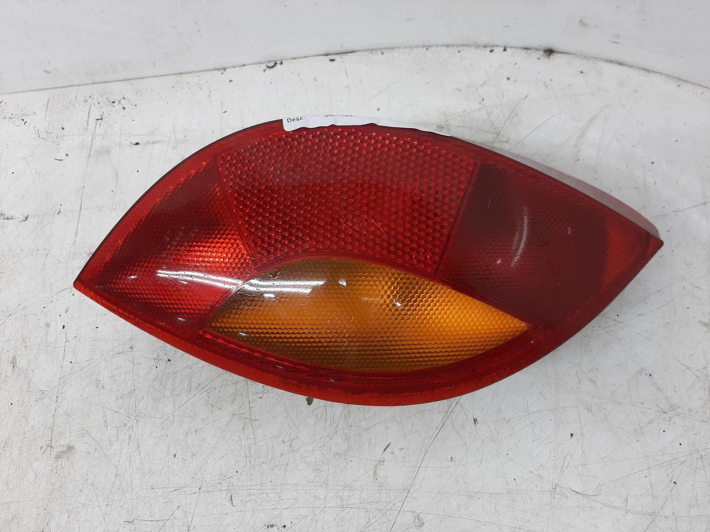 Ford Ka Mk1 O/S Drivers Right Rear Bulb Type Taillight Tail Light 