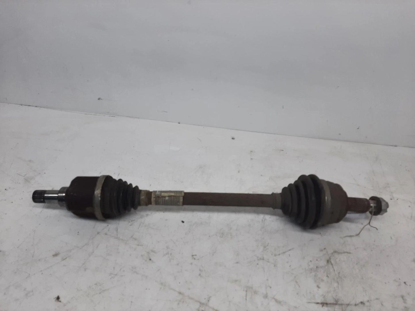 Peugeot 308 Mk2 N/S Passengers Left Front Driveshaft with ABS 