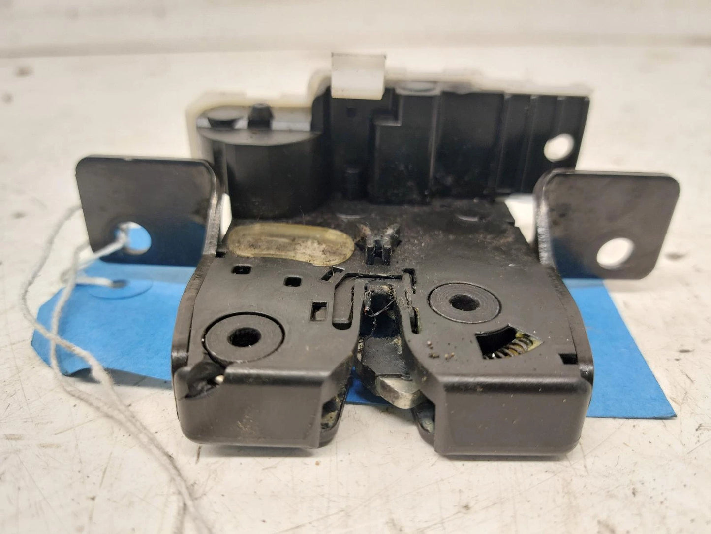 Renault Megane Tailgate Lock Assembly 