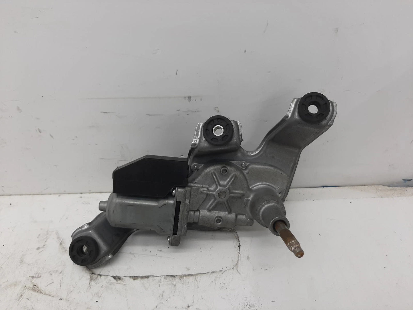 Toyota Mk1 TOYOTA VERSO DENSO Rear Wiper Motor 