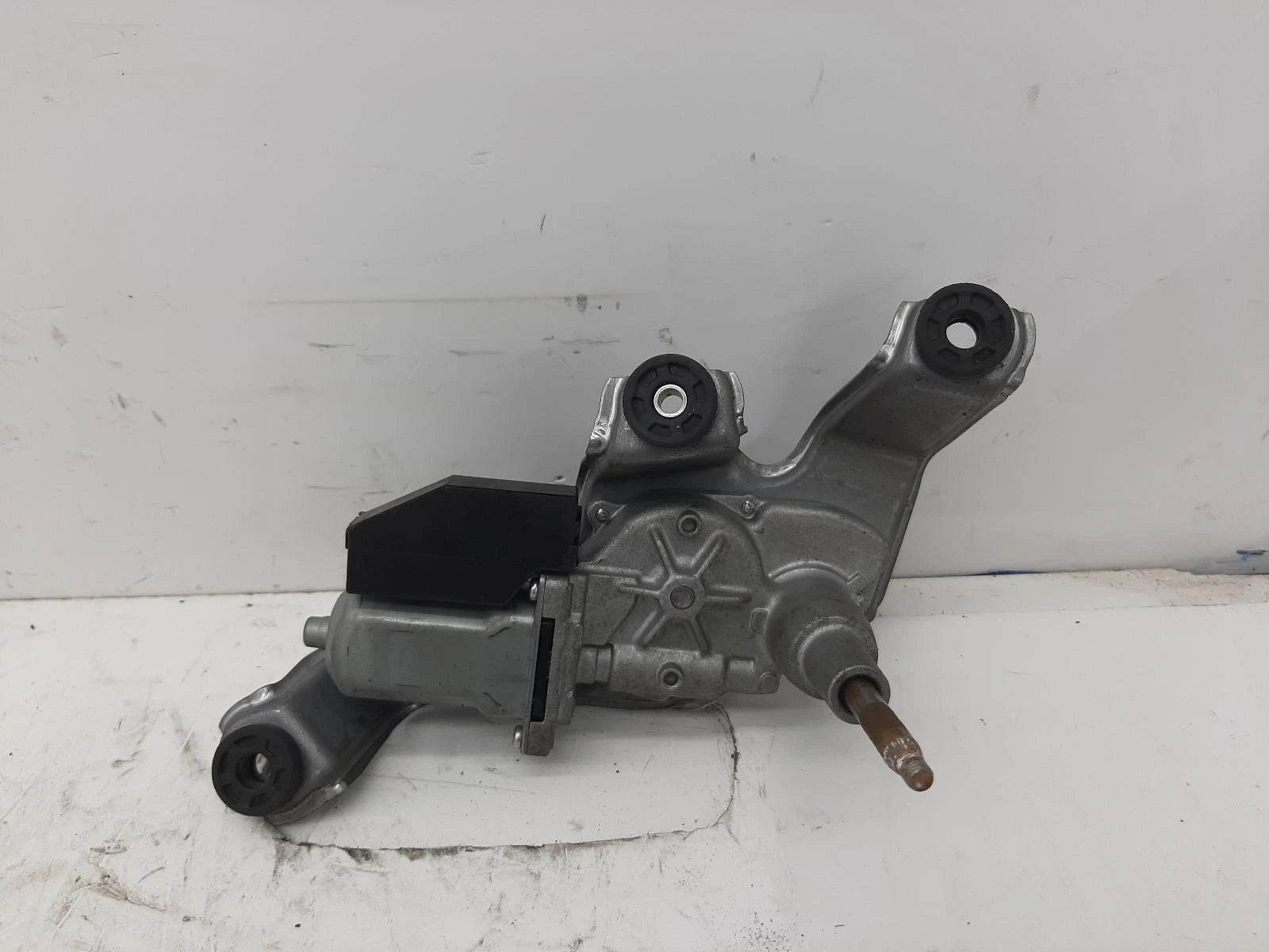 Toyota Mk1 TOYOTA VERSO DENSO Rear Wiper Motor 