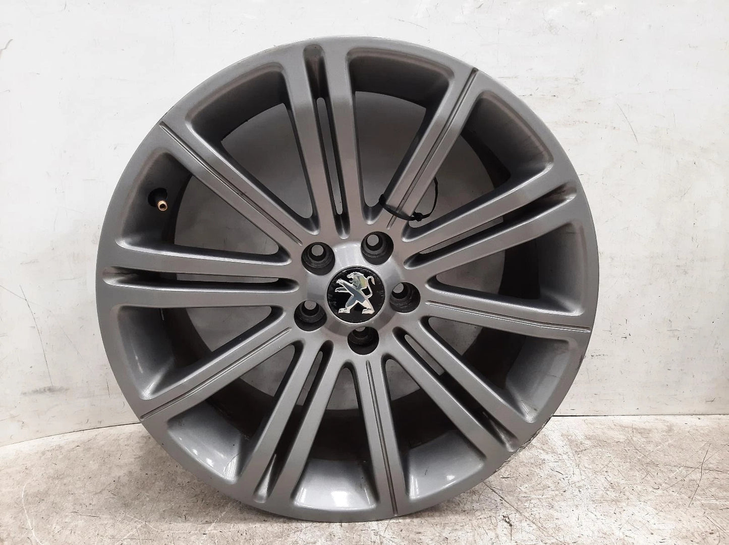 Peugeot Rcz Alloy Wheel 8Jx18 CH5-27 Multispoke 