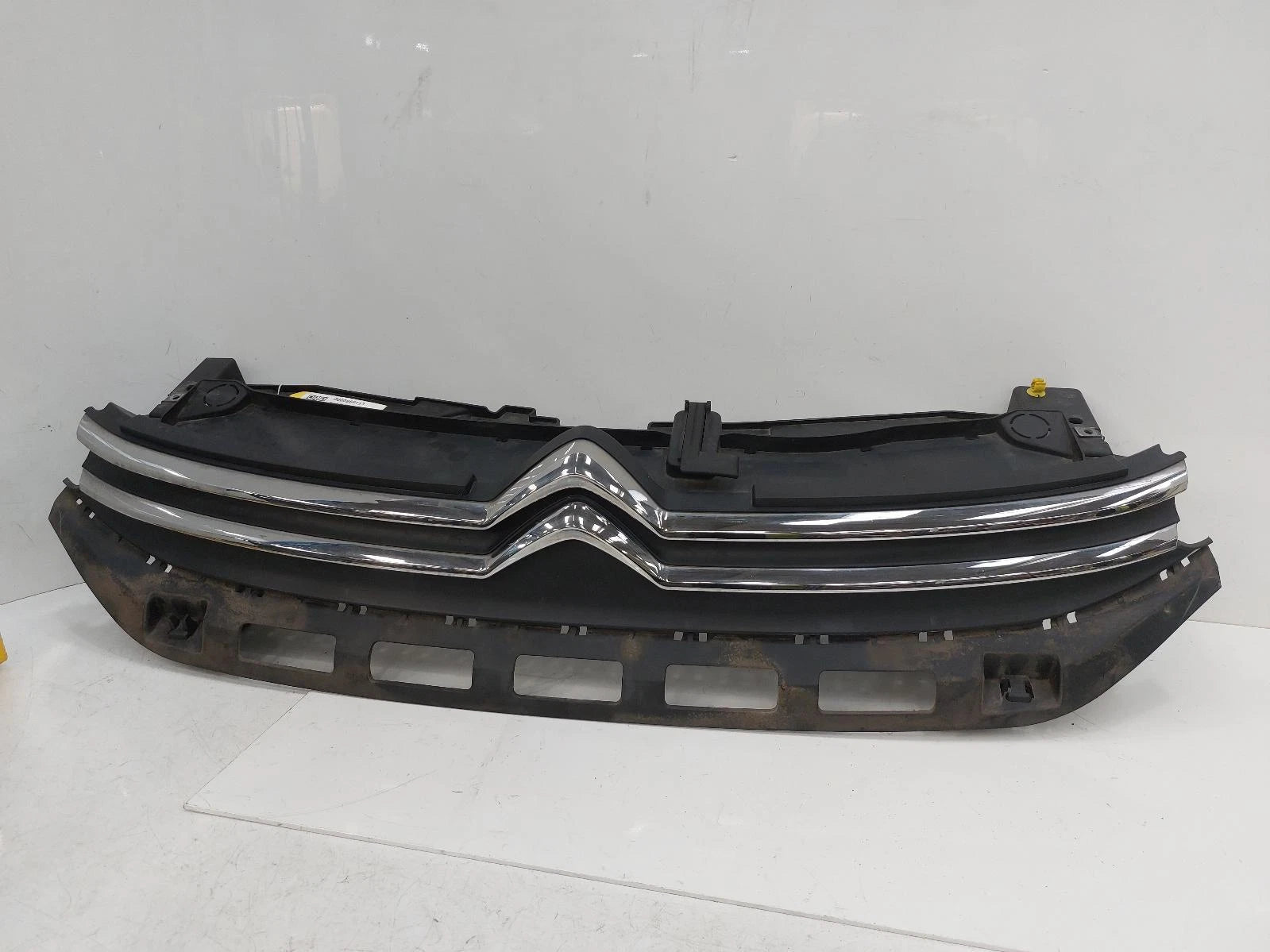 Citroen C3 Mk3 Front Centre Grille Grill 