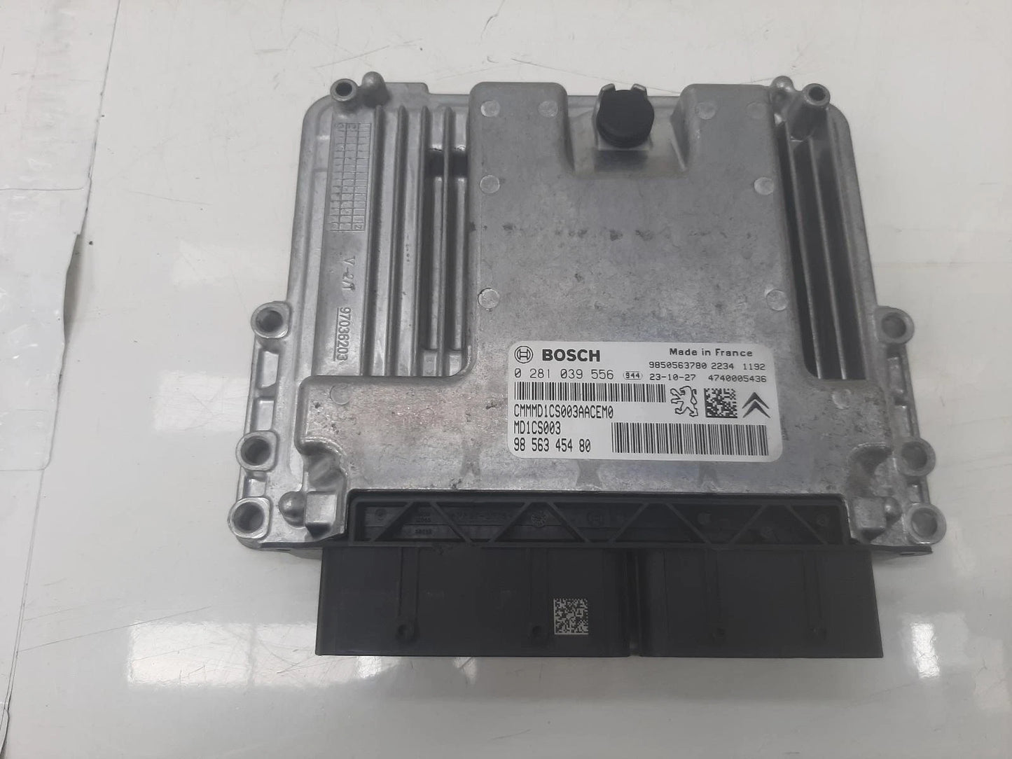 Opel Vivaro 1.5L 75Kw 6D ECU Engine Management Control Module 