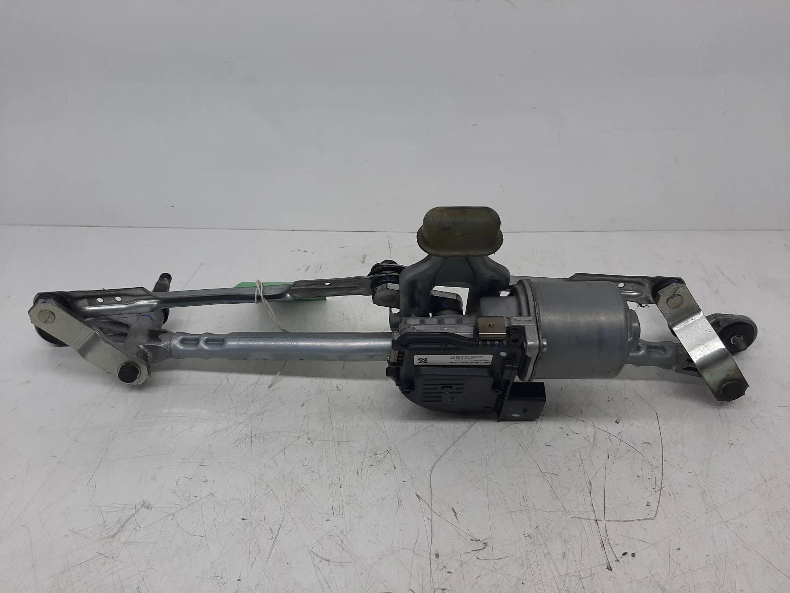Peugeot Mk2 PEUGEOT 5008 Bosch Front Wiper Motor With Linkage 