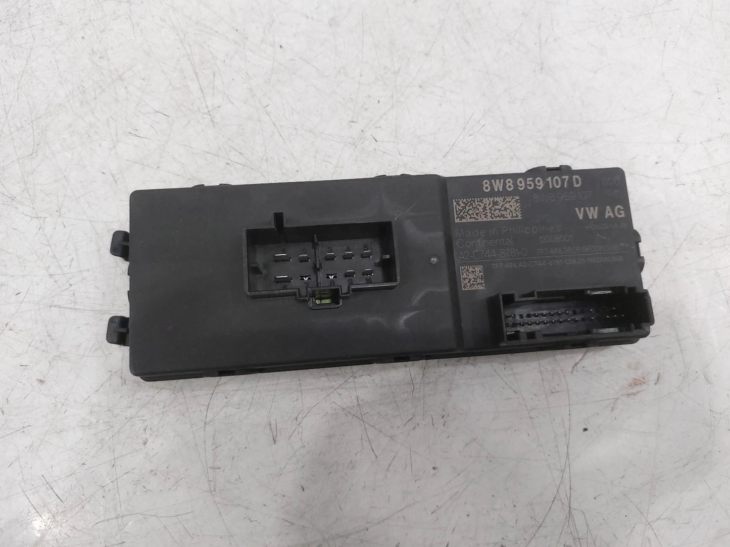 Audi Q5 Mk2 Trailgate ECU Engine Control Unit Module 