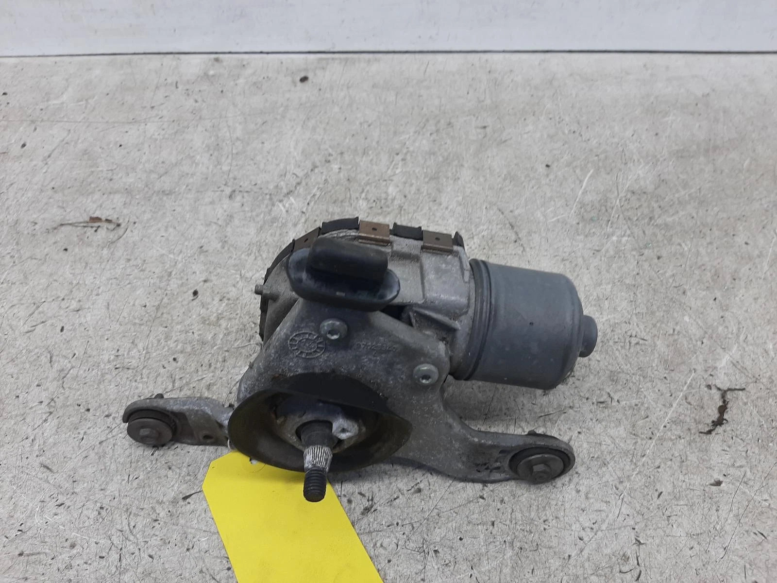 Citroen C4 Picasso Mk2 Right Front Wiper Motor 