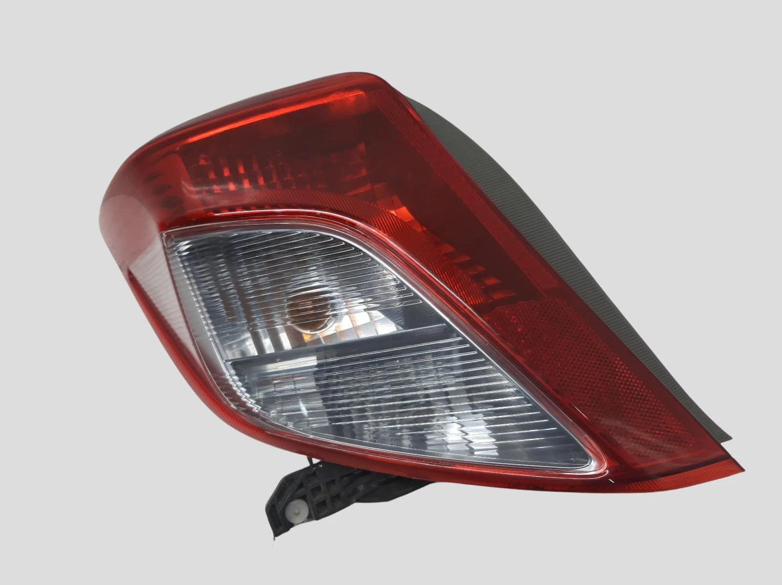 Toyota Yaris Passengers Left Rear Taillight Tail Light 