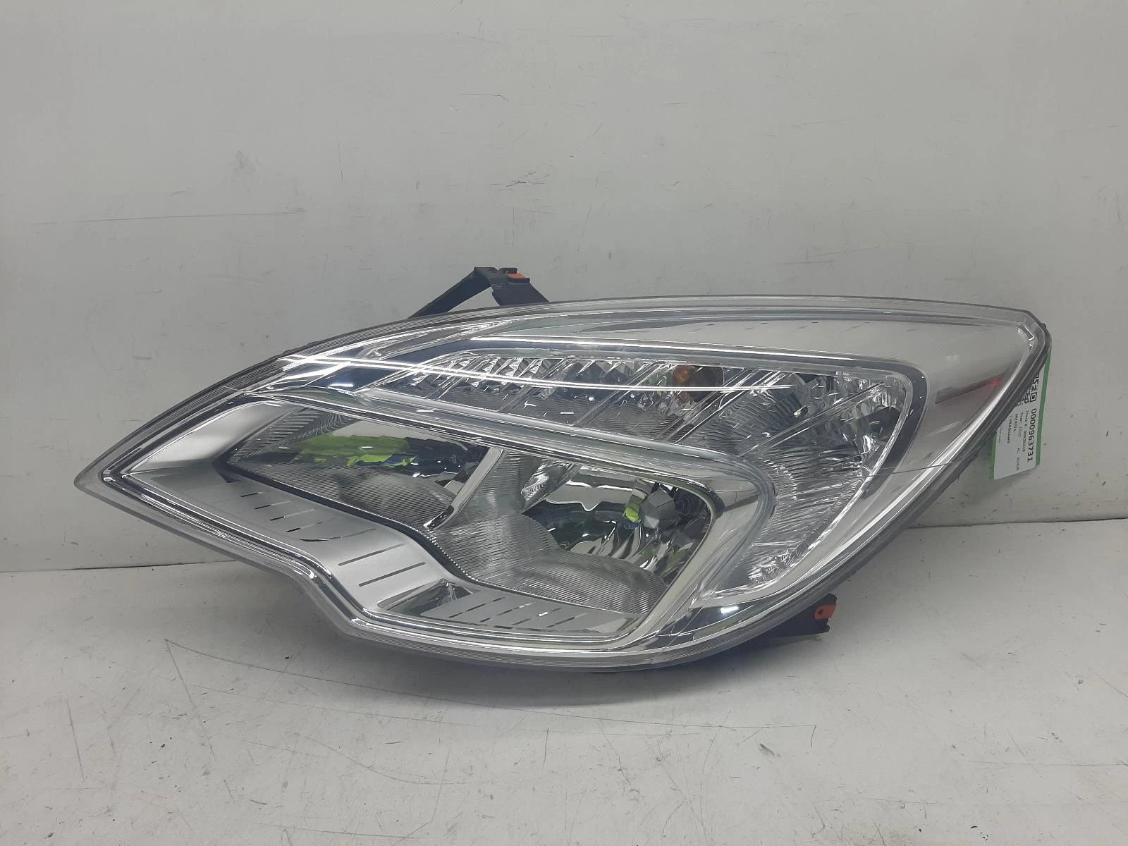 Opel Meriva Mk2 N/S Passengers Left Front Headlight Headlamp 