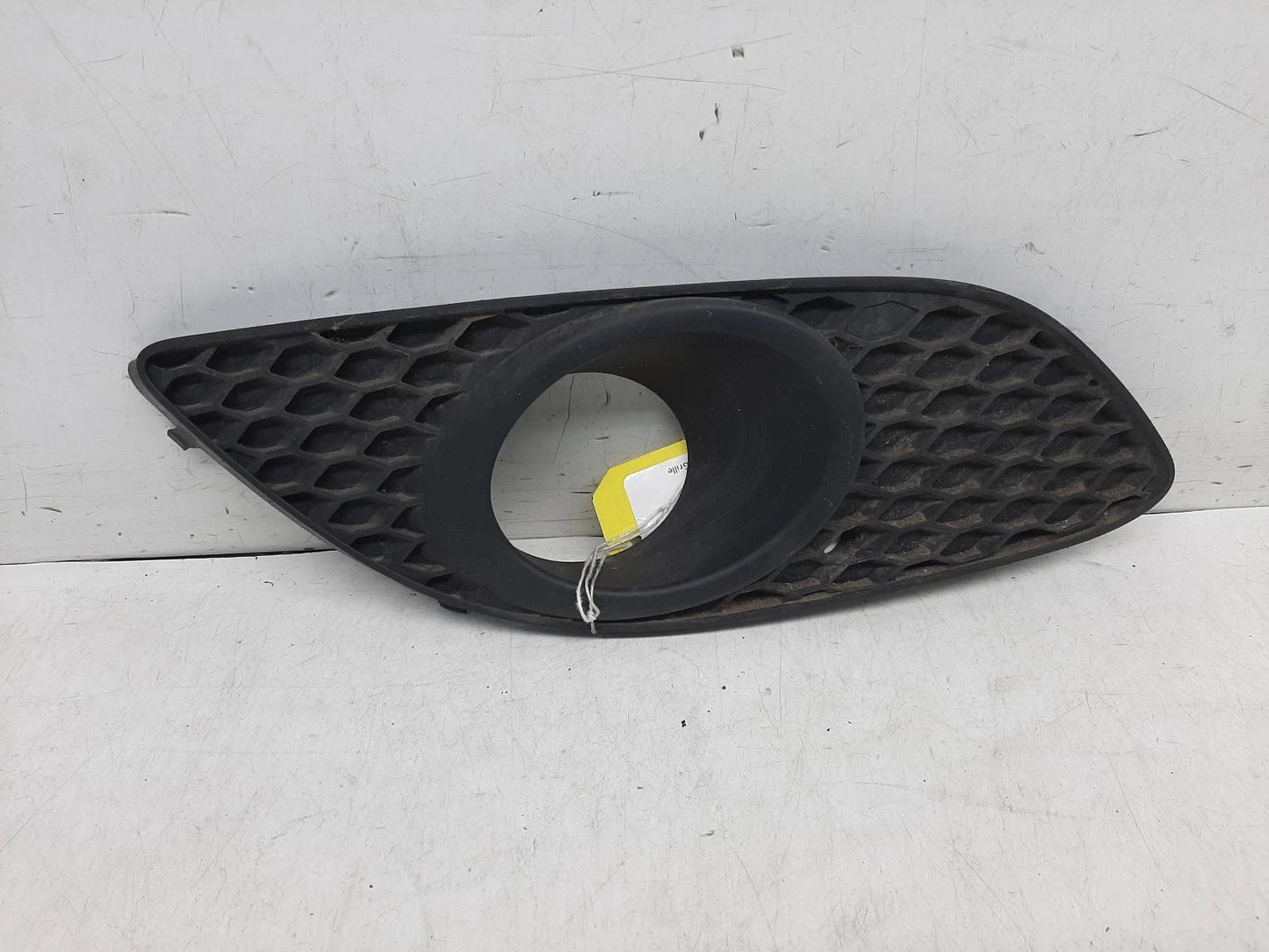 Opel Zafira Mk2 Front Right Black Grille Grill 