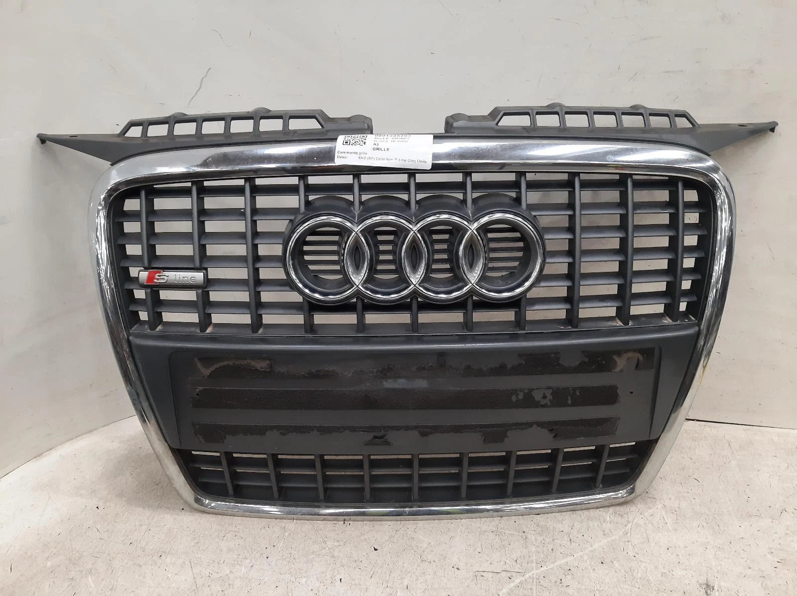 Audi A3 Mk2 (8P) Front Centre Grille Grill 