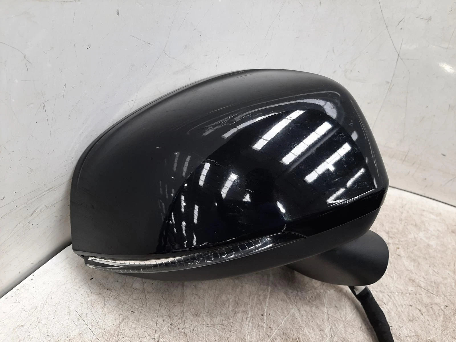 Volvo Xc40 Mk1 Black O/S Drivers Right Door Wing Mirror 