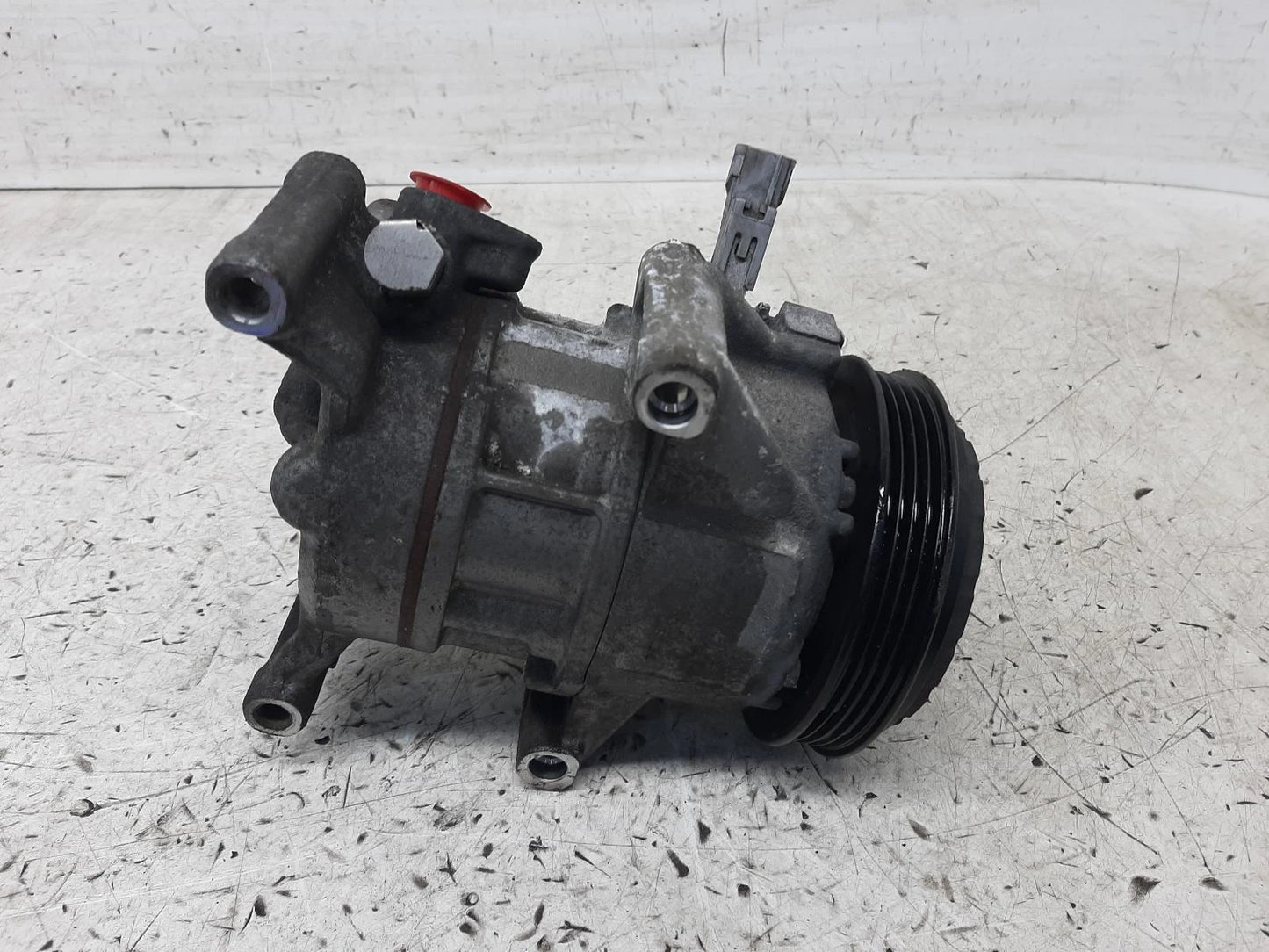 Toyota Yaris Mk3 (XP130) AIR CON A/C COMPRESSOR PUMP 