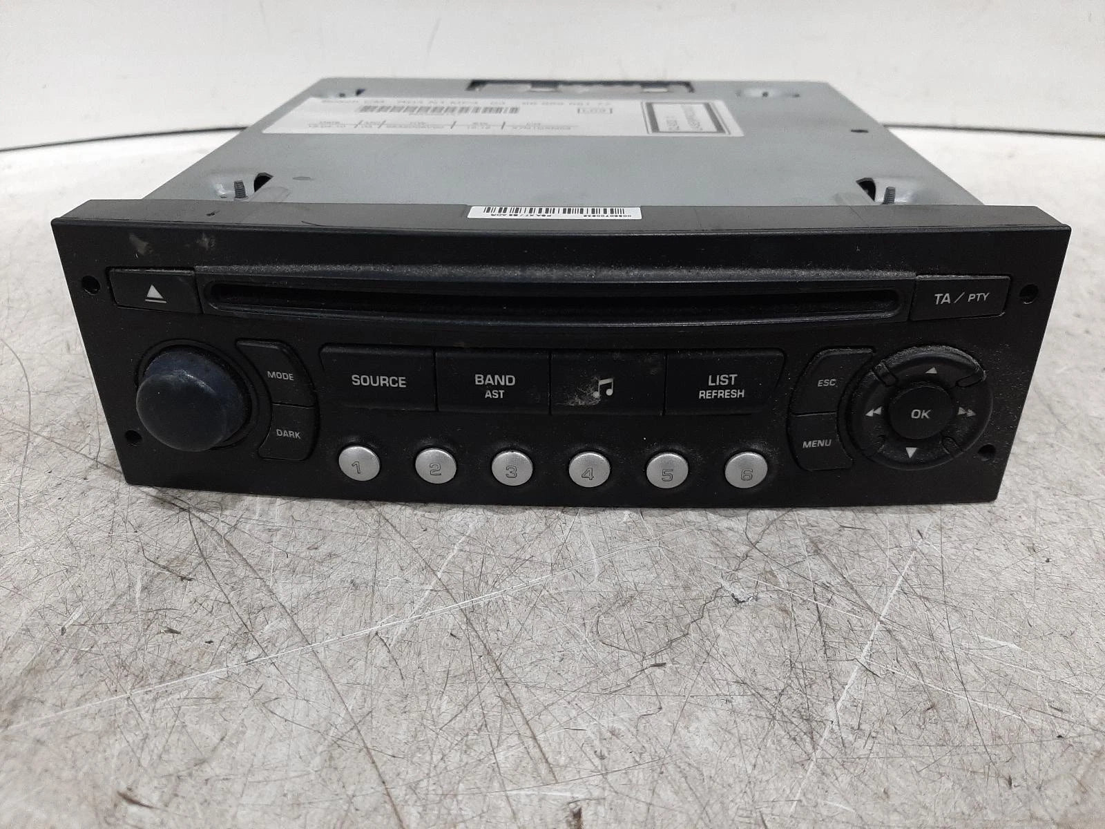Citroen Berlingo Mk2 OEM Radio/CD/Stereo Head Unit No Code Available 