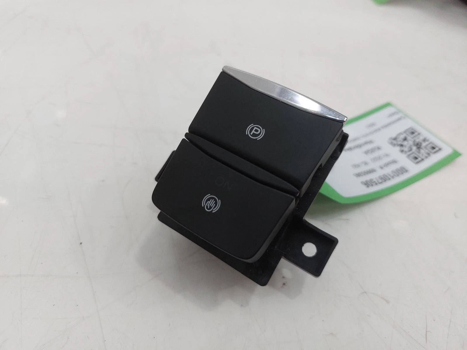 Ford Kuga Mk3 Electronic Handbrake Switch 