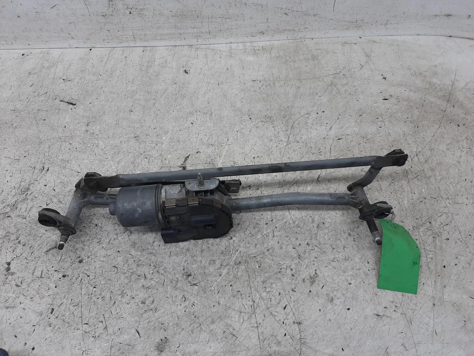 Audi A3 8P Bosch Front Wiper Motor With Rack 