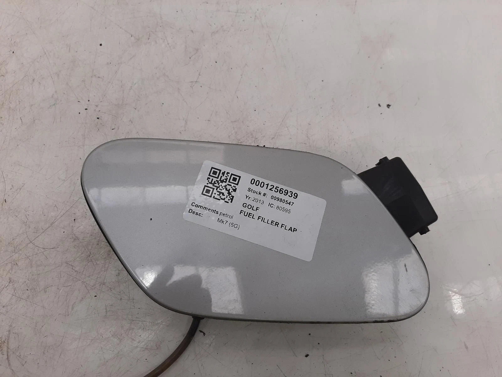 Volkswagen Golf Mk7 (5G) Silver Fuel Filler Flap 