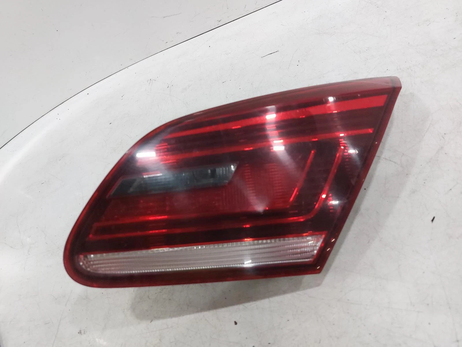 Volkswagen Passat Cc Mk1 O/S Drivers Right Rear Inner Taillight Tail Light 