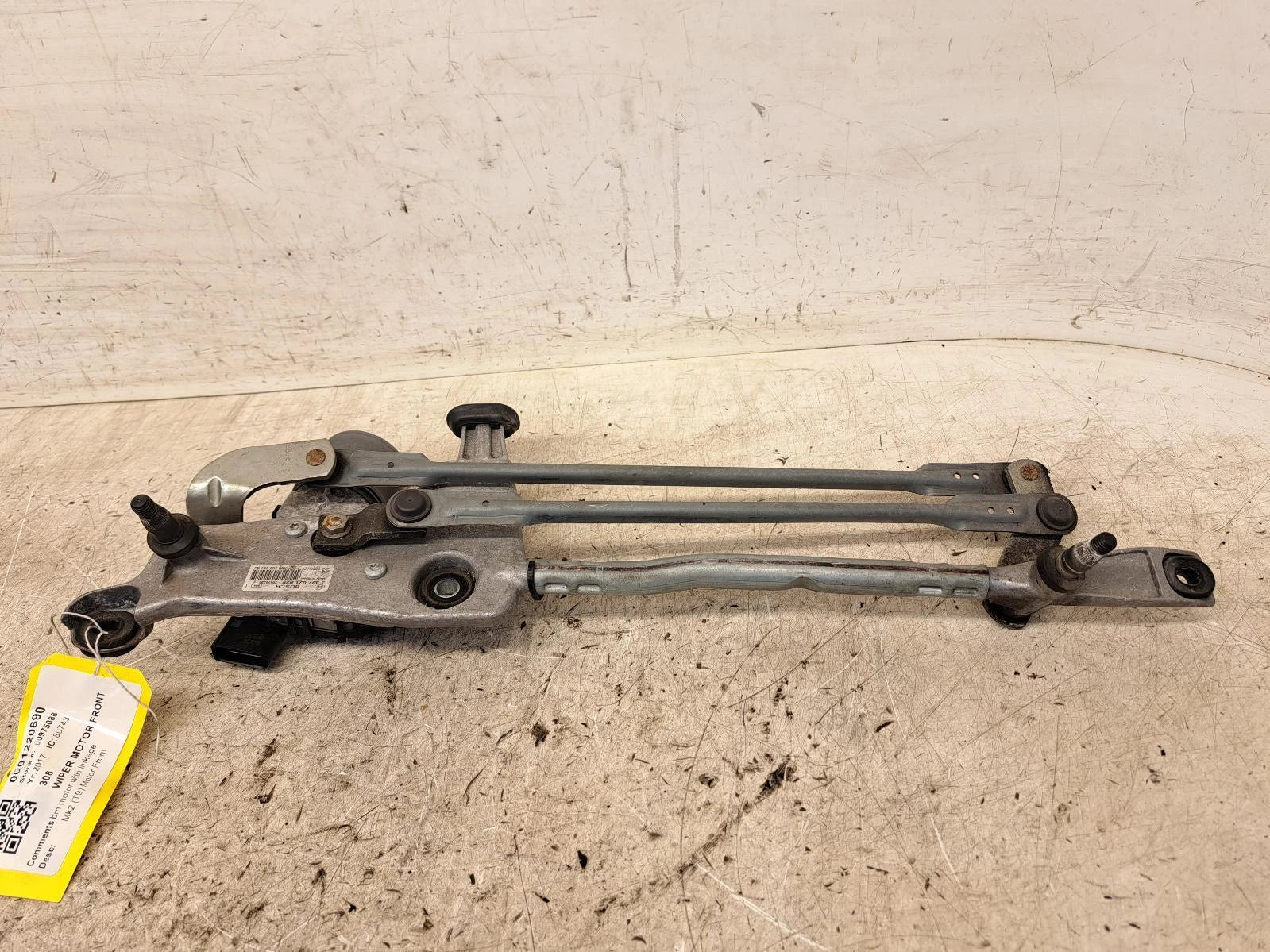Peugeot 308 Mk2 (T9) Front Wiper Motor With Linkage 