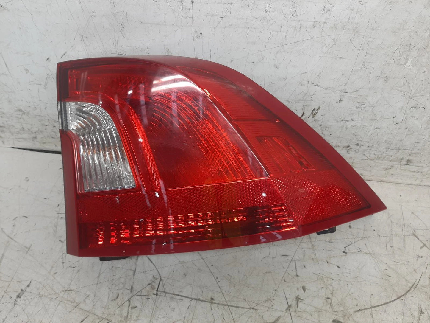 Volvo S60 Mk2 O/S Drivers Right Rear Outer Taillight Tail Light 