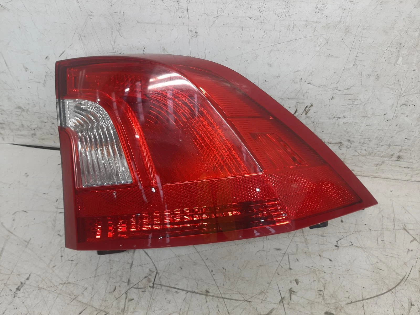 Volvo S60 Mk2 O/S Drivers Right Rear Outer Taillight Tail Light 