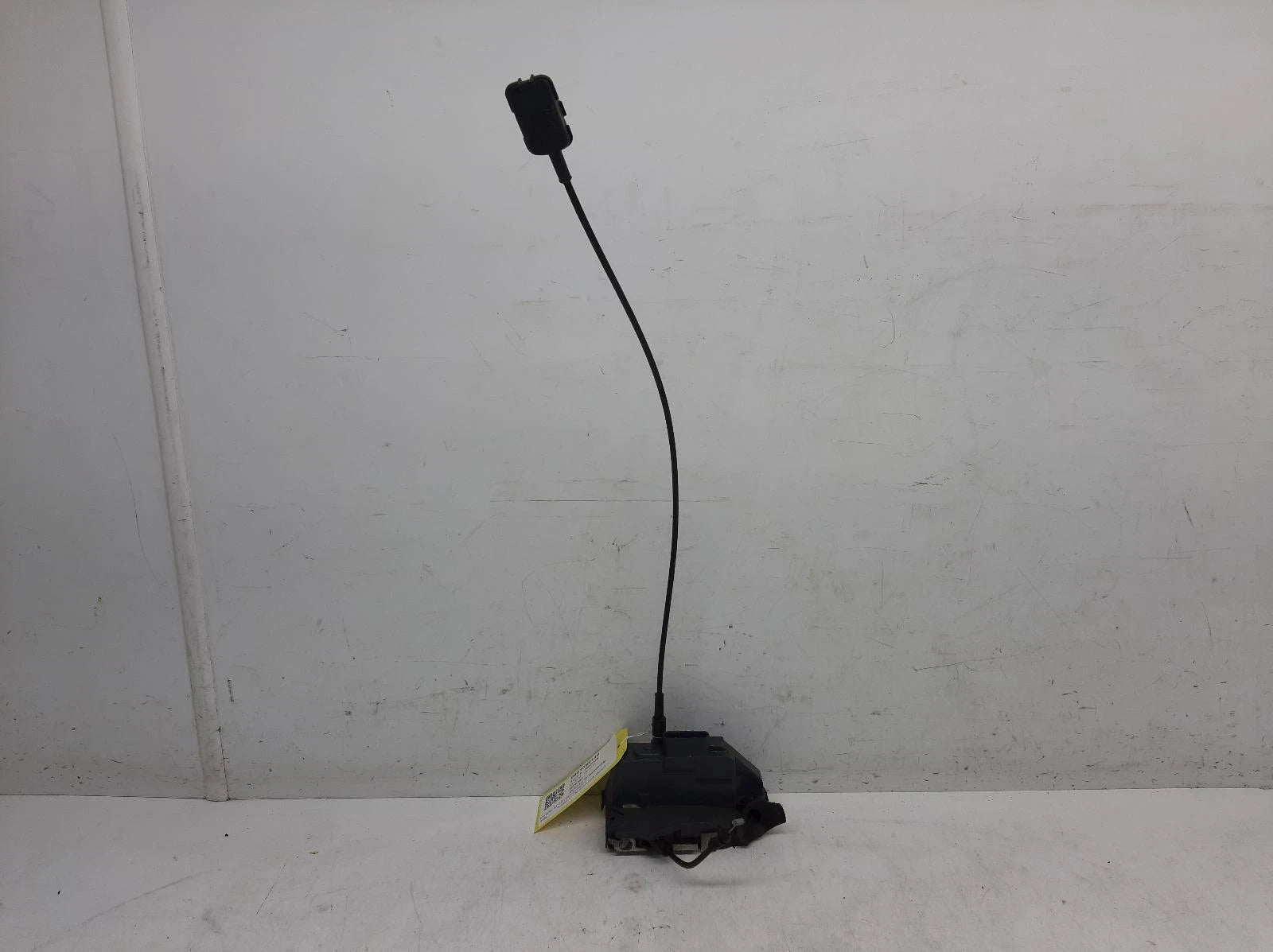 Renault Scenic Left Front Door Lock Assembly 