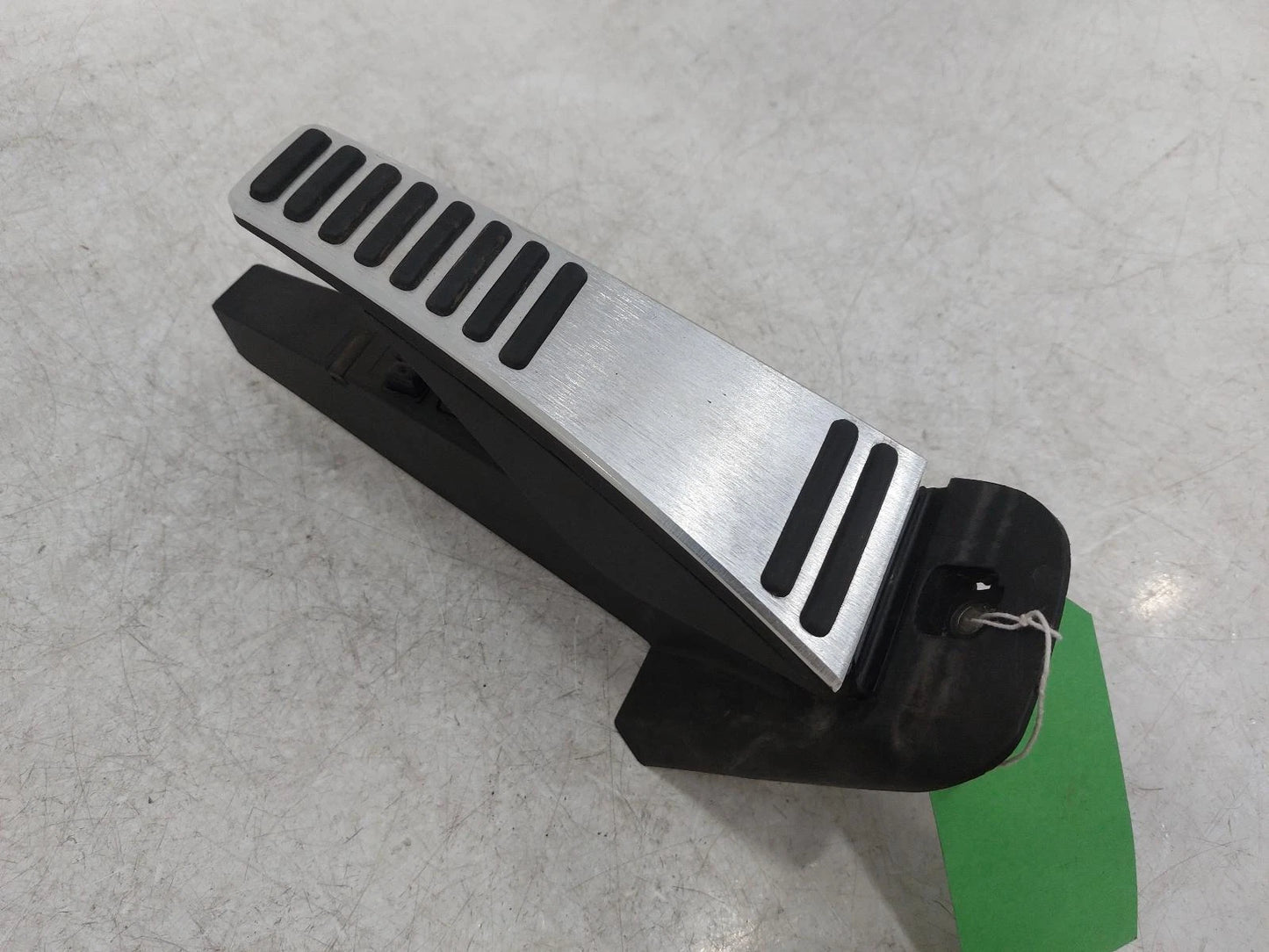 Volvo V60 Mk2 Automatic THROTTLE PEDAL POTENTIOMETER 