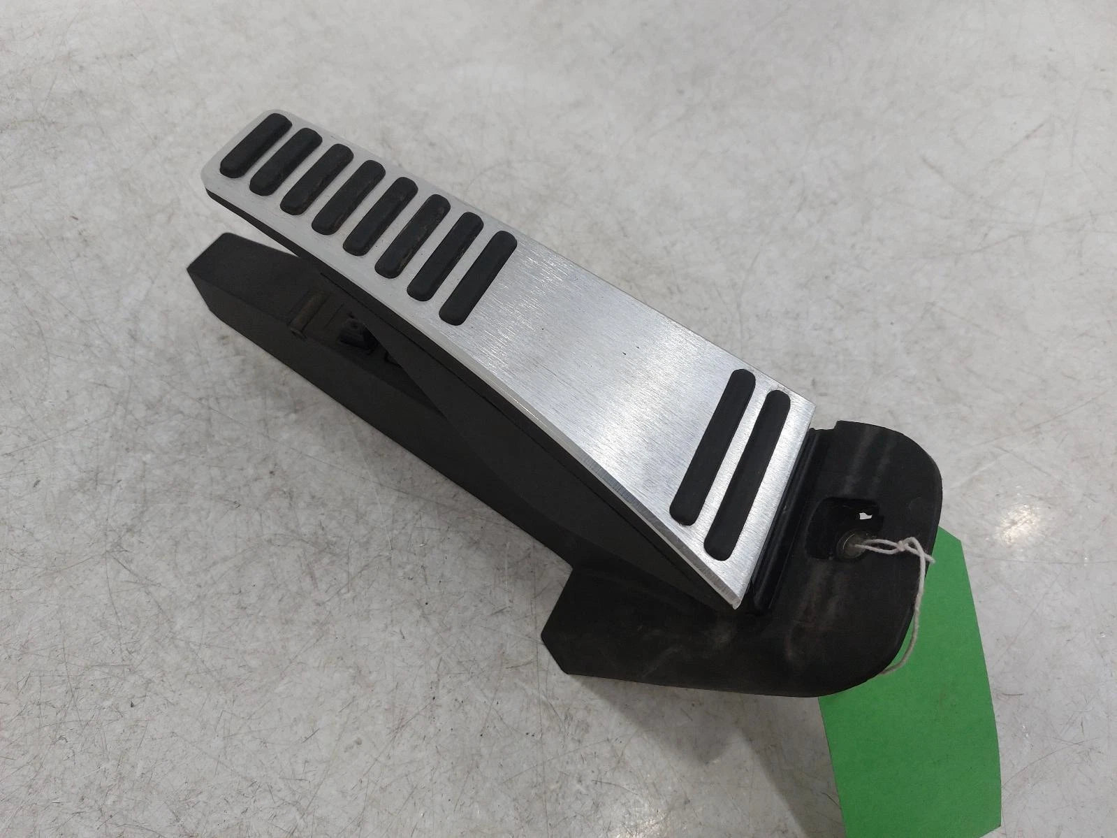 Volvo V60 Mk2 Automatic THROTTLE PEDAL POTENTIOMETER 