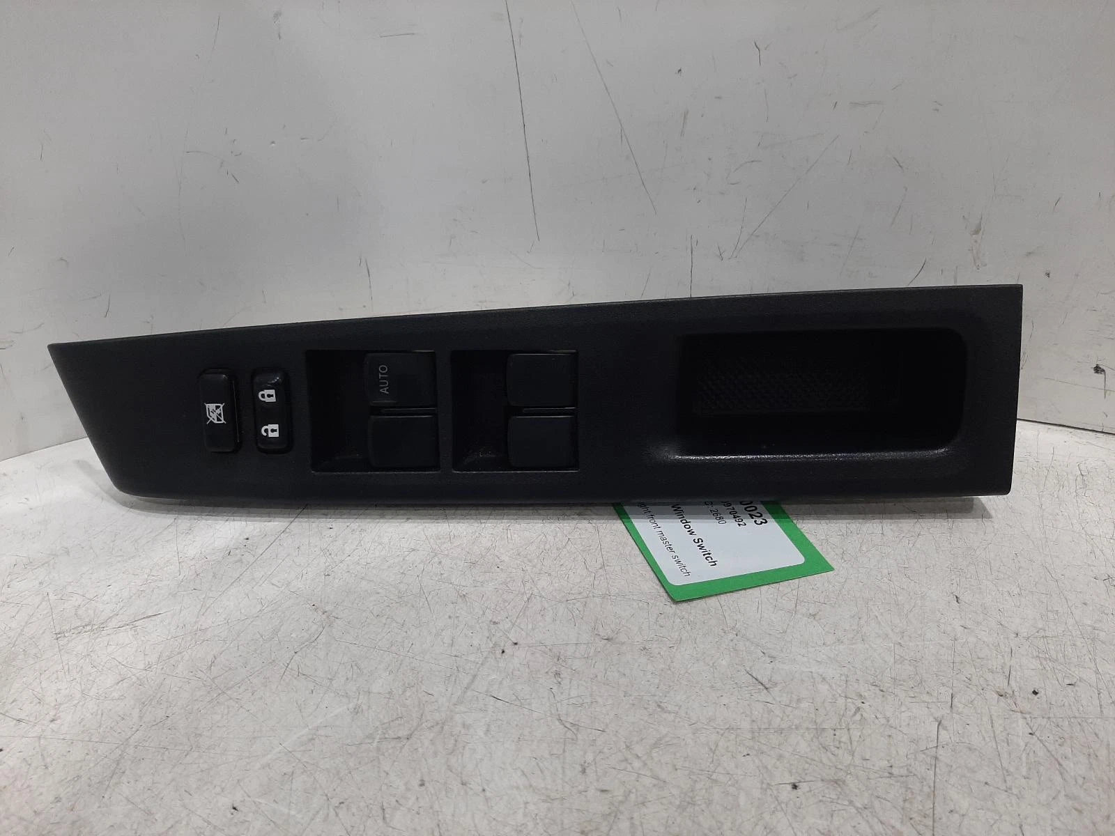 Toyota Yaris Mk3 Drivers Master Window Switches 