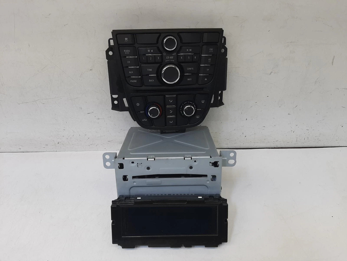 Opel Astra Mk6 OEM Radio/CD/Stereo Head Unit No Code Available 