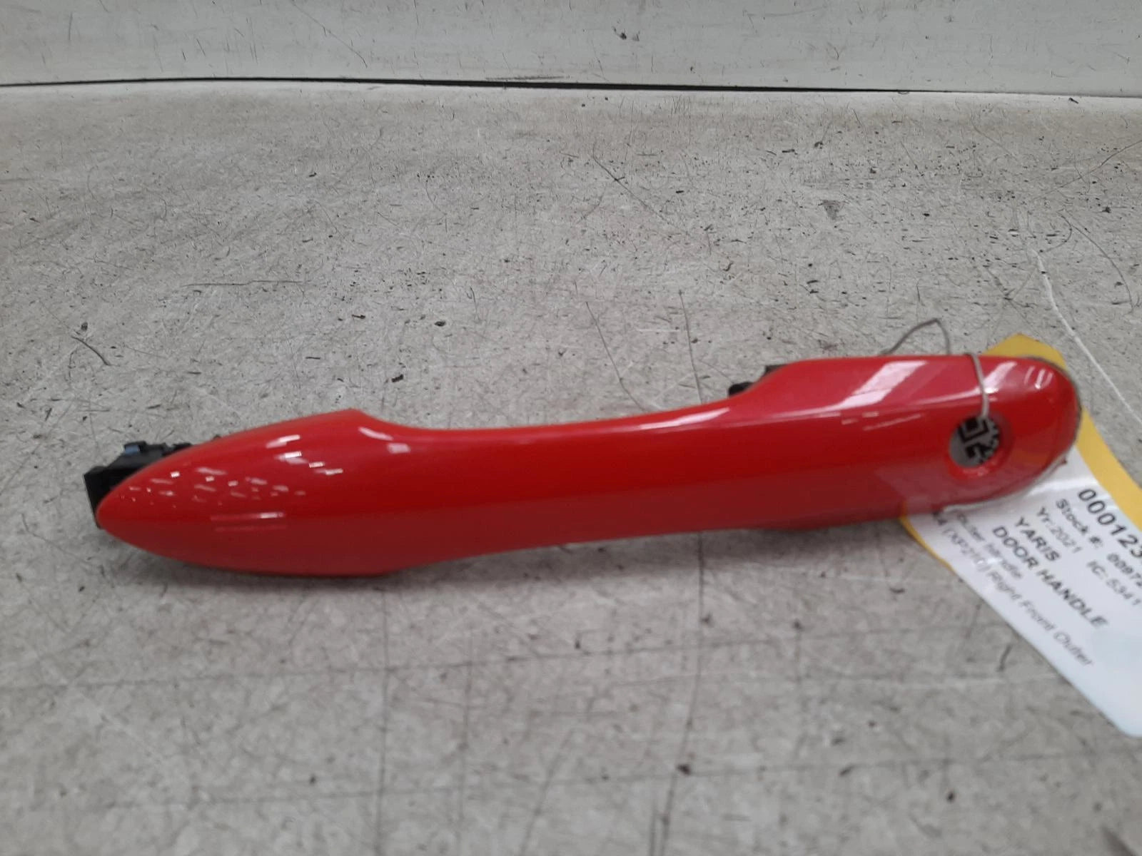 Toyota Yaris Mk4 (XP210) Right Front Outer DOOR HANDLE 