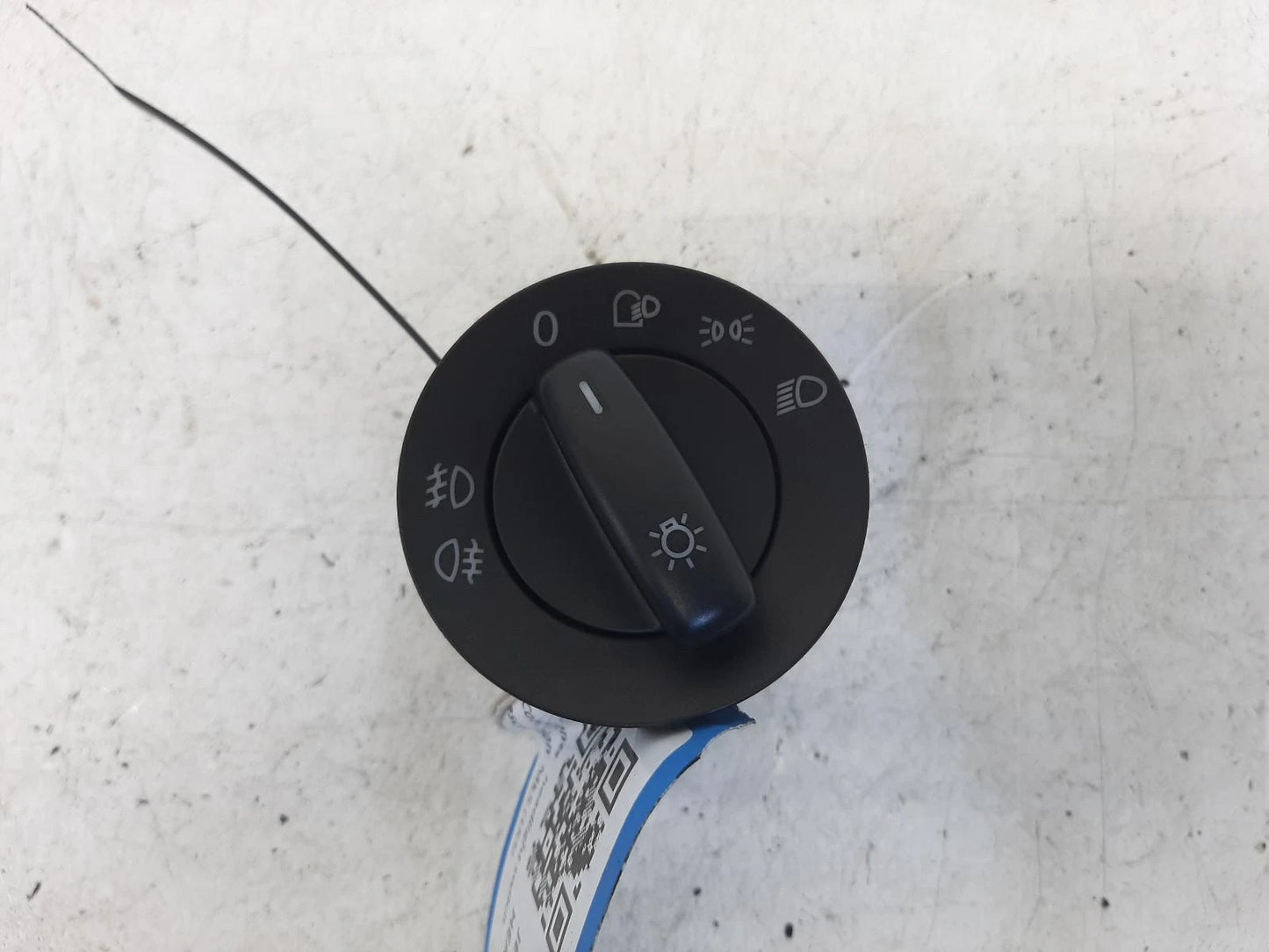 Volkswagen Jetta Saloon Headlight Headlamp Switch Dial 