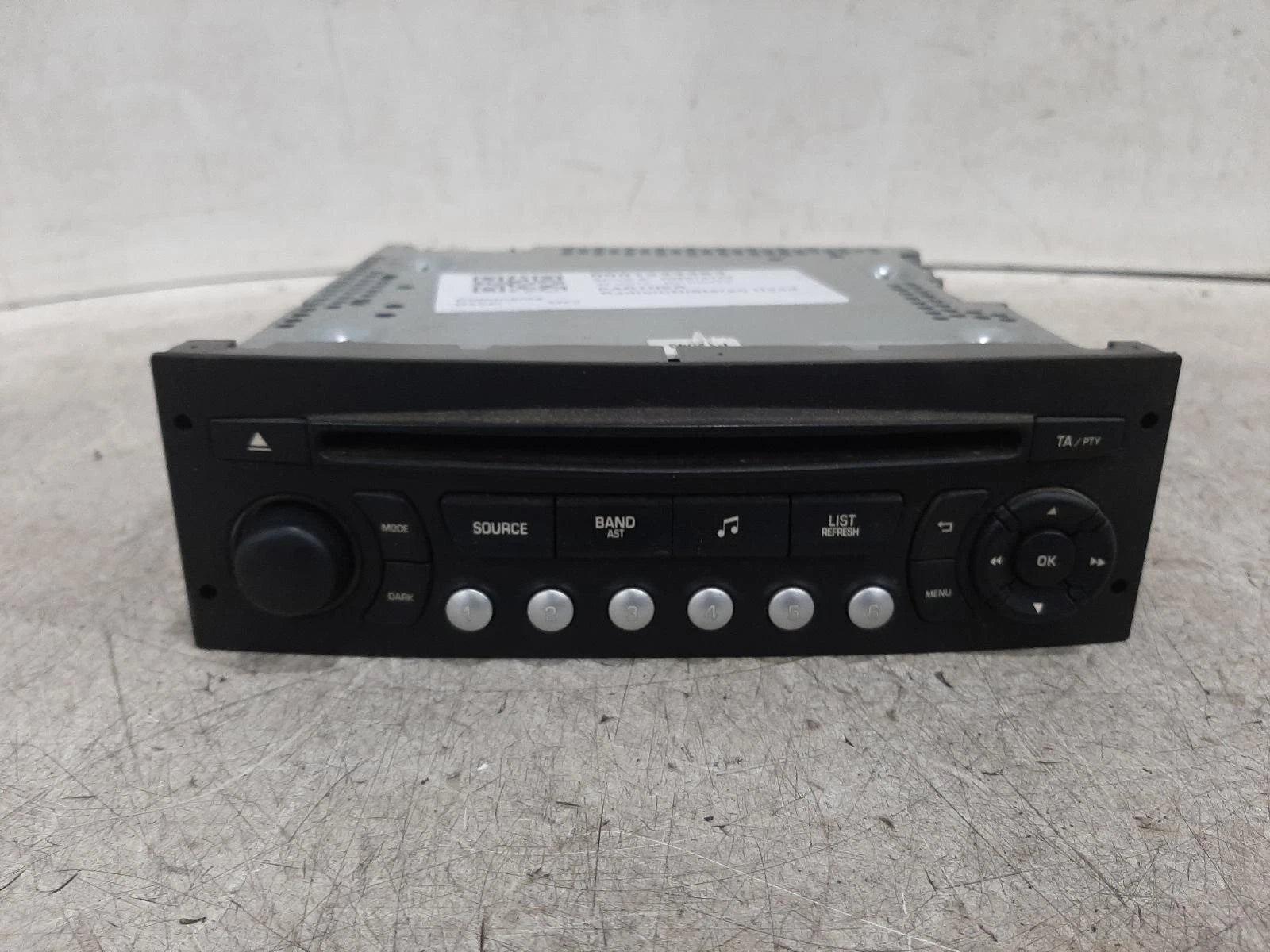 Peugeot Partner Mk2 Radio/CD/Stereo Head Unit No Code Available 