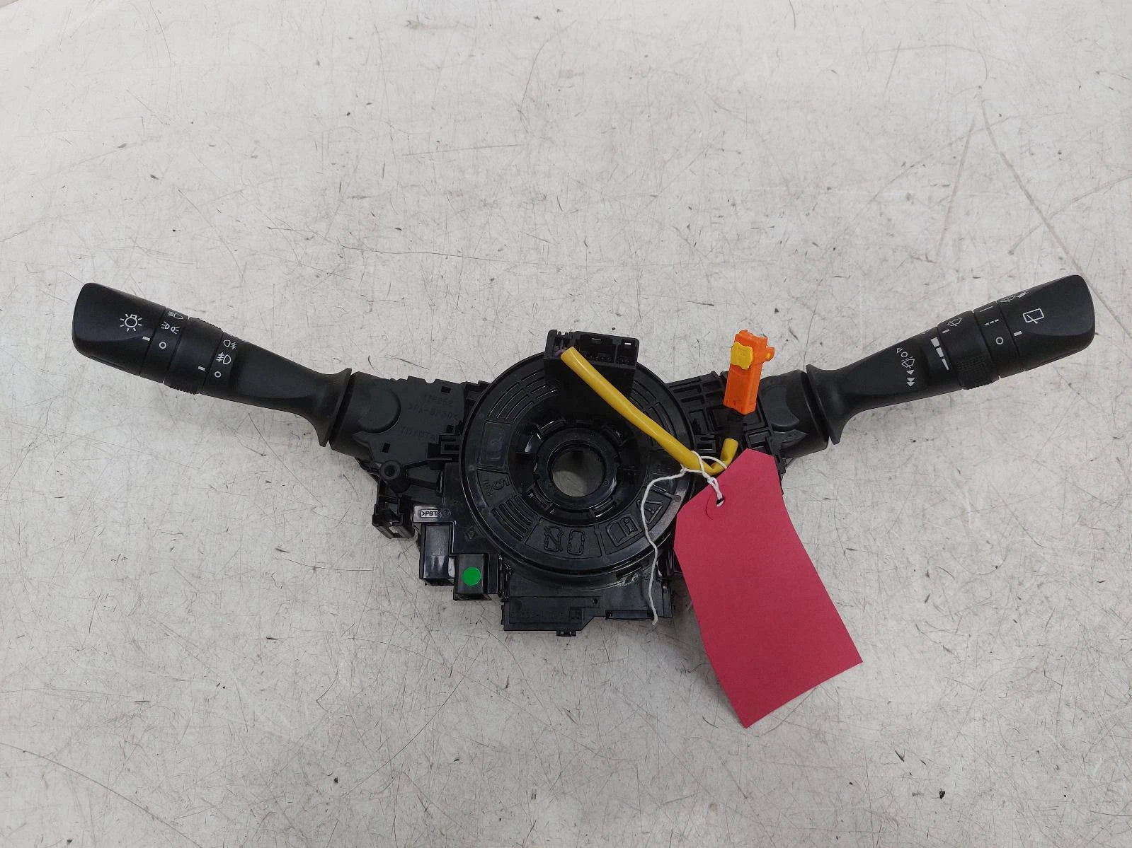 Toyota Auris Mk2 (E180) COMBINATION SWITCH Indicator Lights Wiper Stalks 