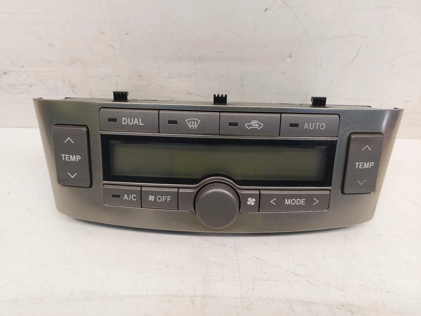 Toyota Avensis Heater Control Switch 