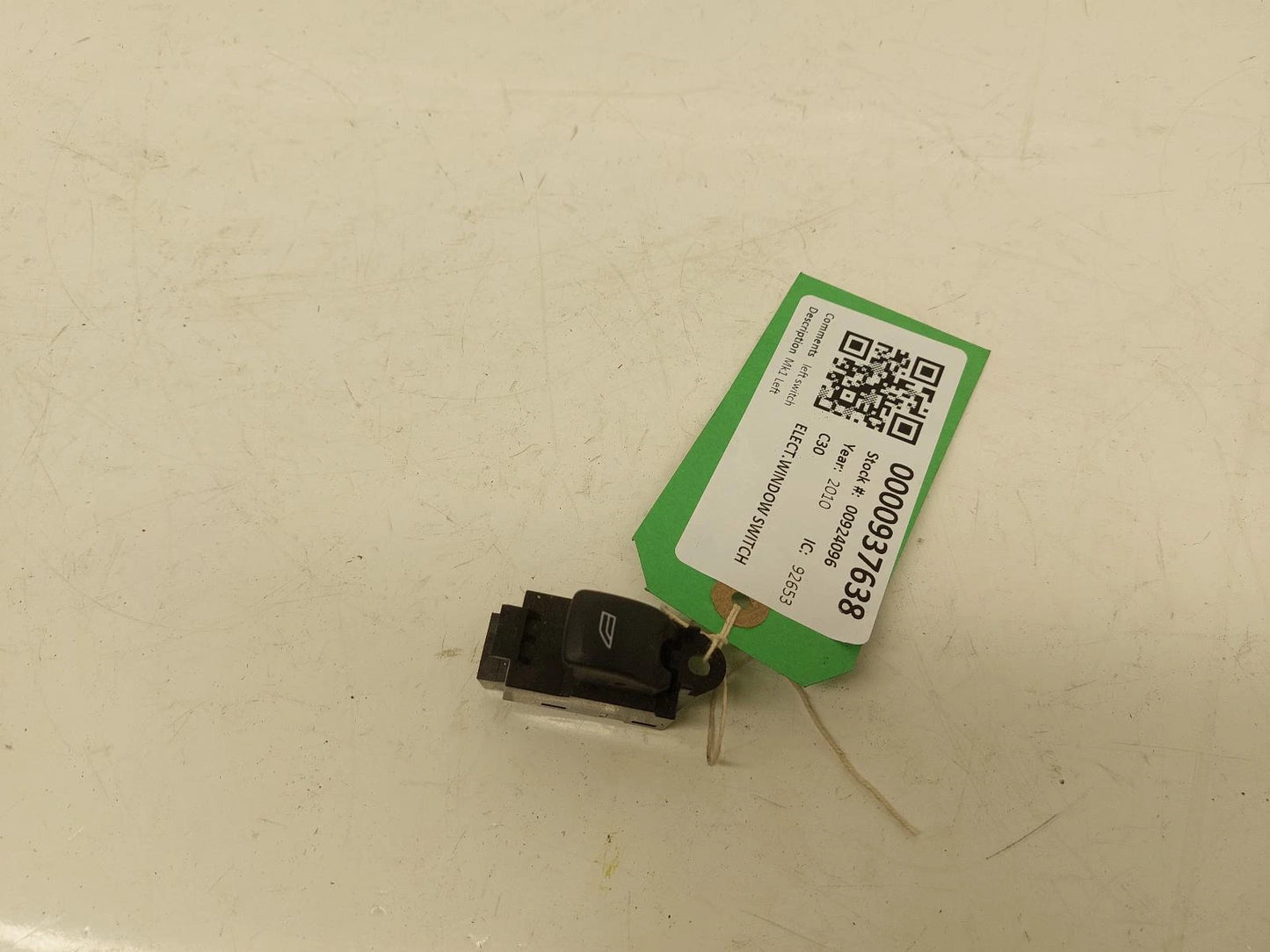 Volvo C30 Left Passengers Window Switch 