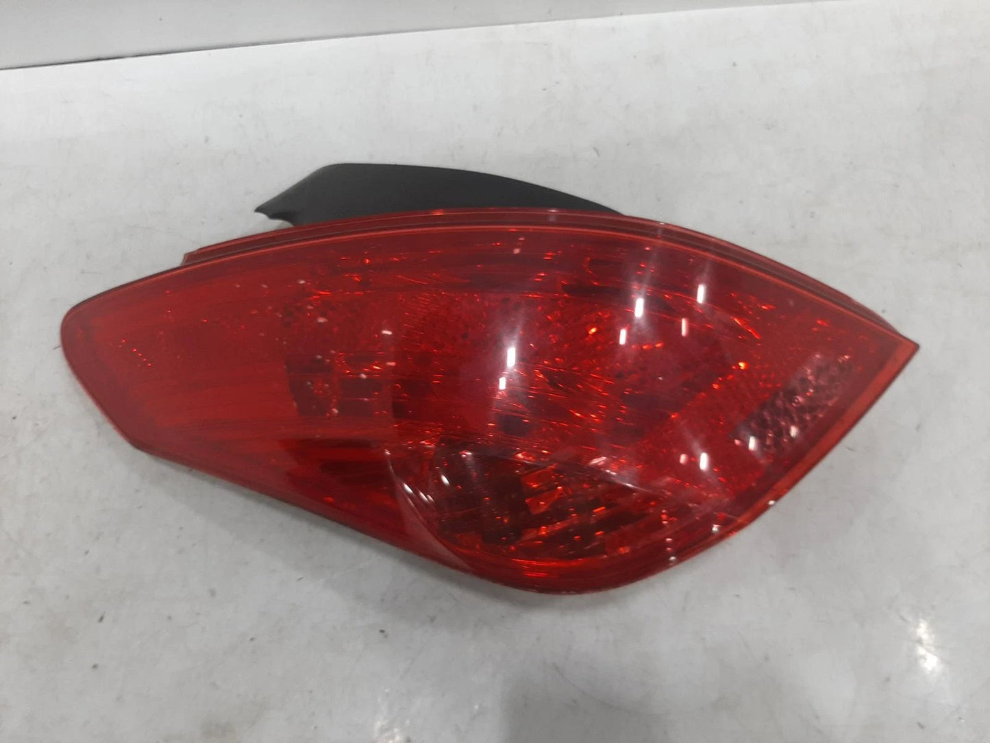 Peugeot 308 Mk1 (T7) N/S Passengers Left Rear Taillight Tail Light 