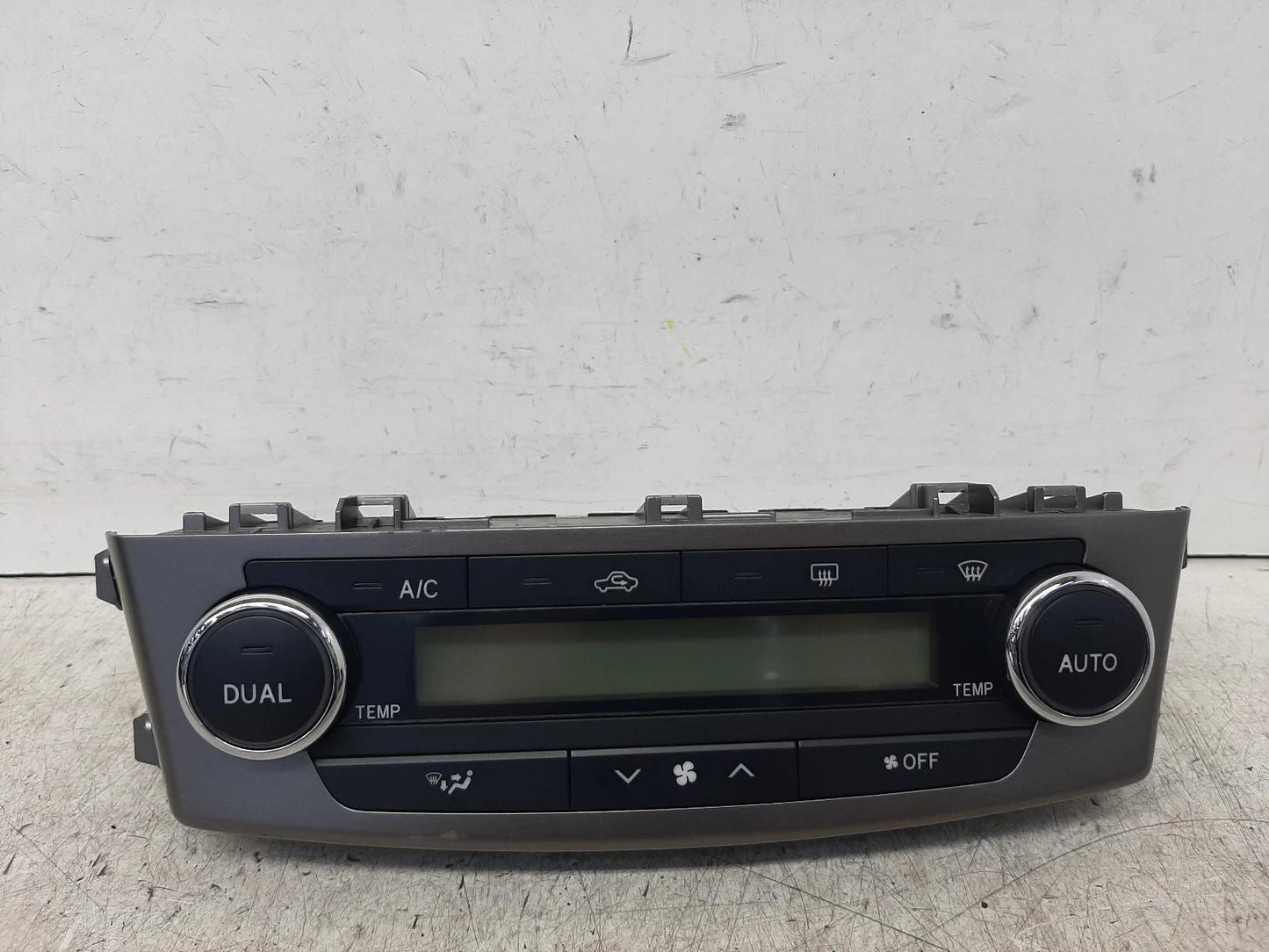 Toyota Avensis Heater Control Switch 