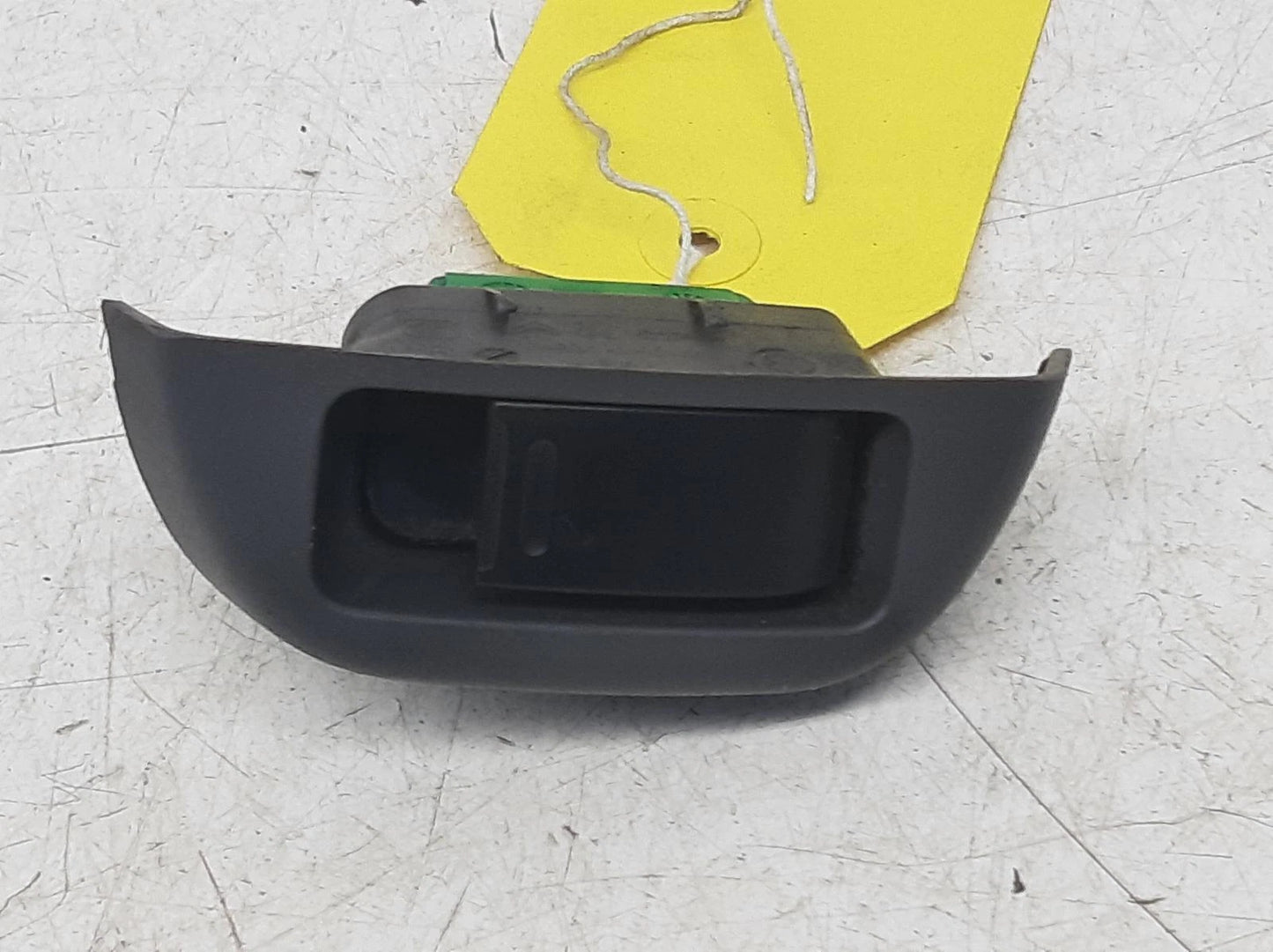 Peugeot 107 Mk1 O/S Right Front Drivers Master Window Switches 