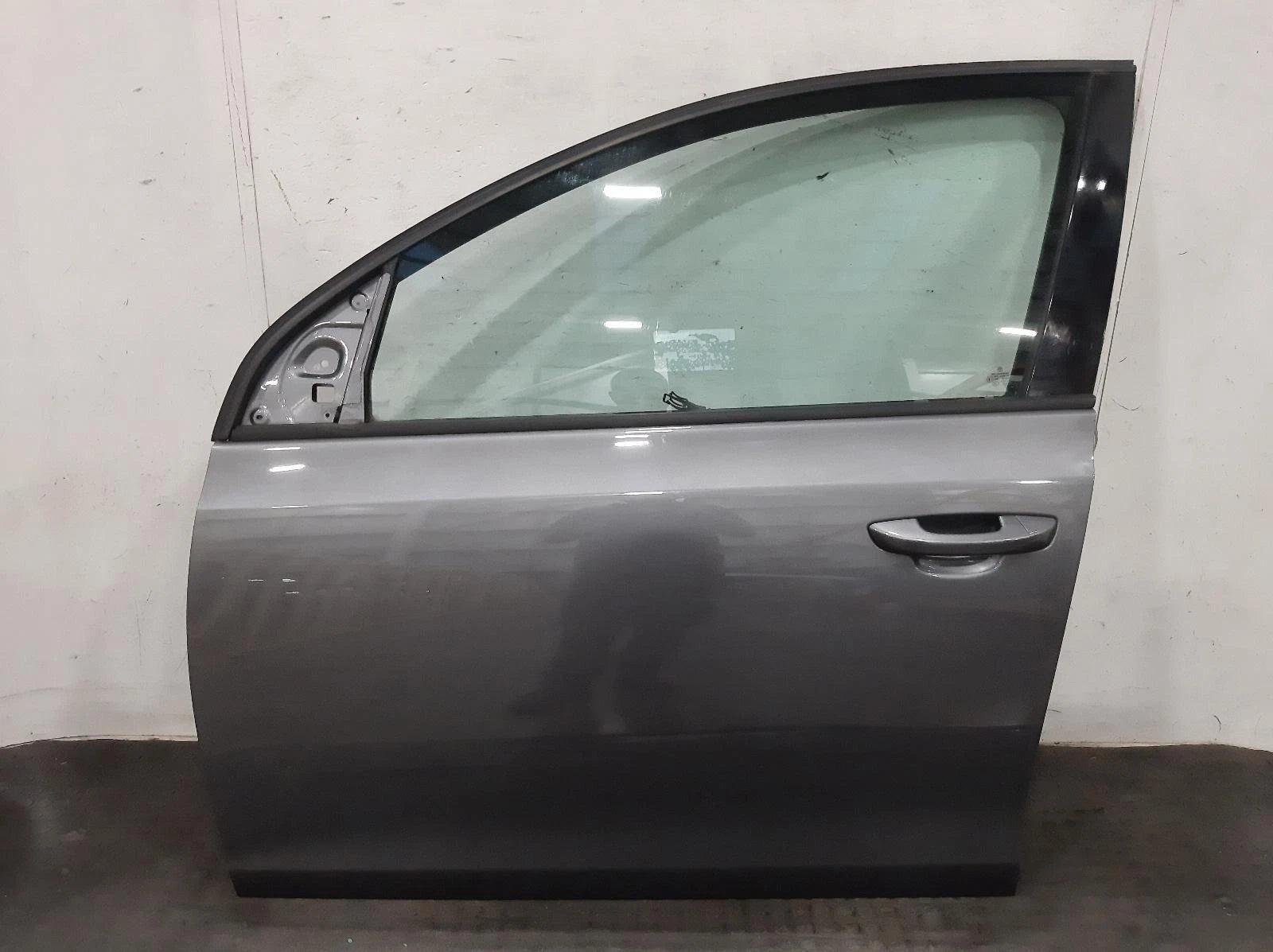 Volkswagen Golf Mk6 5K Grey N/S Passengers Left Front Door 