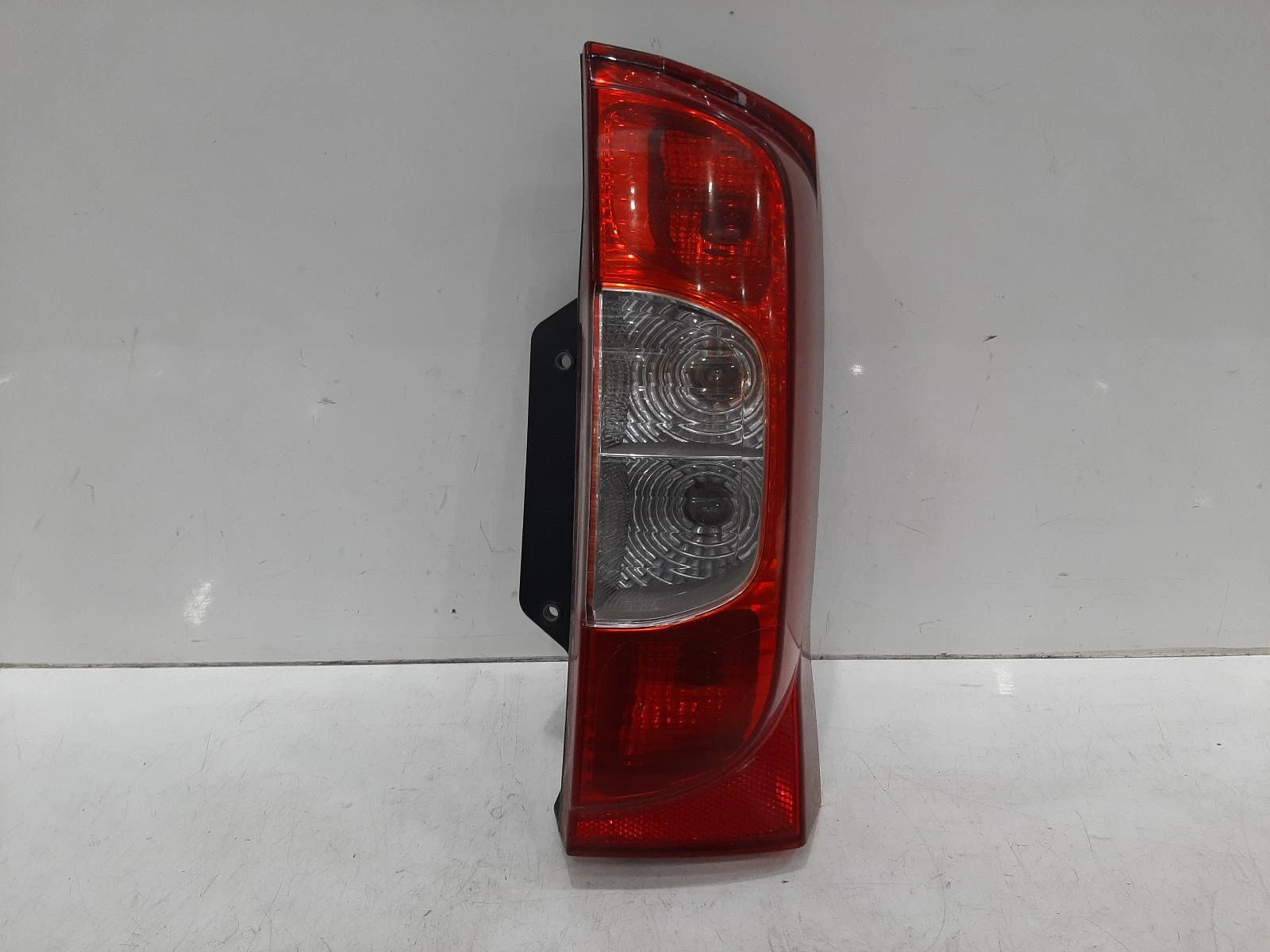 Peugeot Bipper Mk1 O/S Drivers Right Rear Bulb Taillight Tail Light 