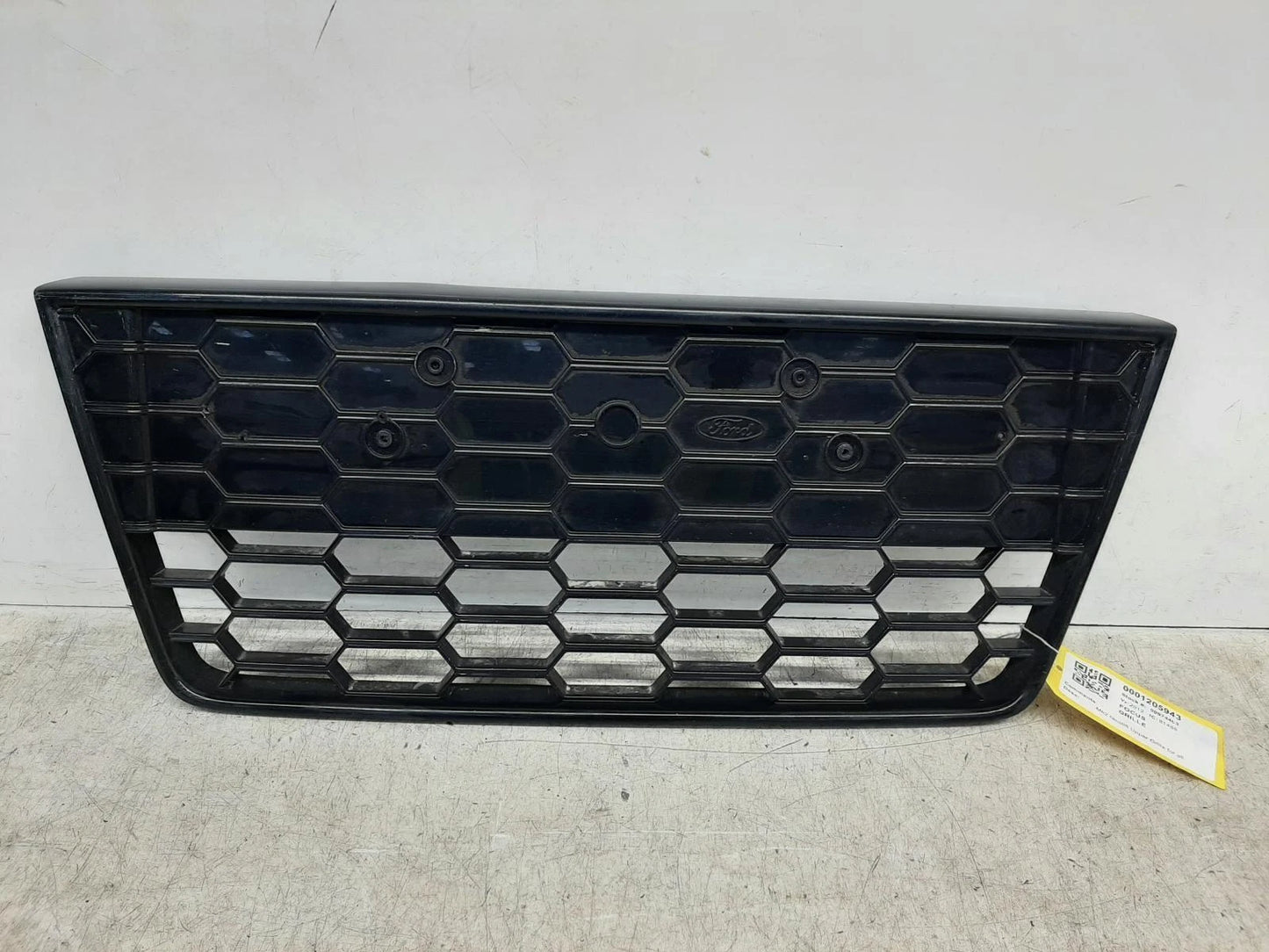 Ford Focus Mk3 Front Centre Grille Grill 