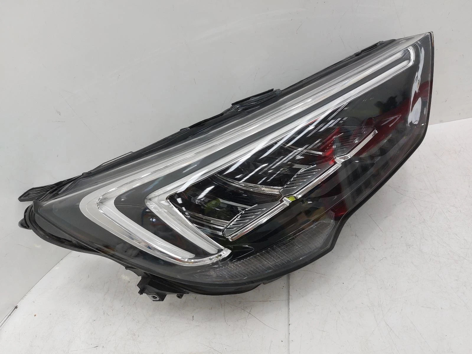 Opel Crossland X Mk1 O/S Drivers Right Front Headlight Headlamp 