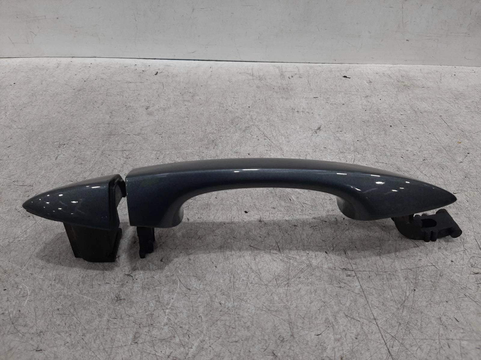 Volkswagen Tiguan Mk2 (AD) Front Left Outer DOOR HANDLE 
