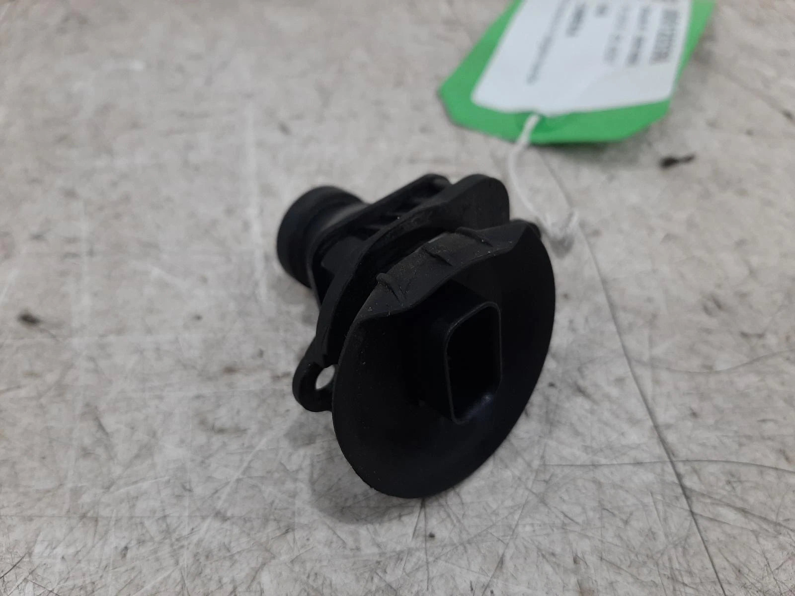 Volvo V40 Mk3 Tailgate Handle Reverse Camera 