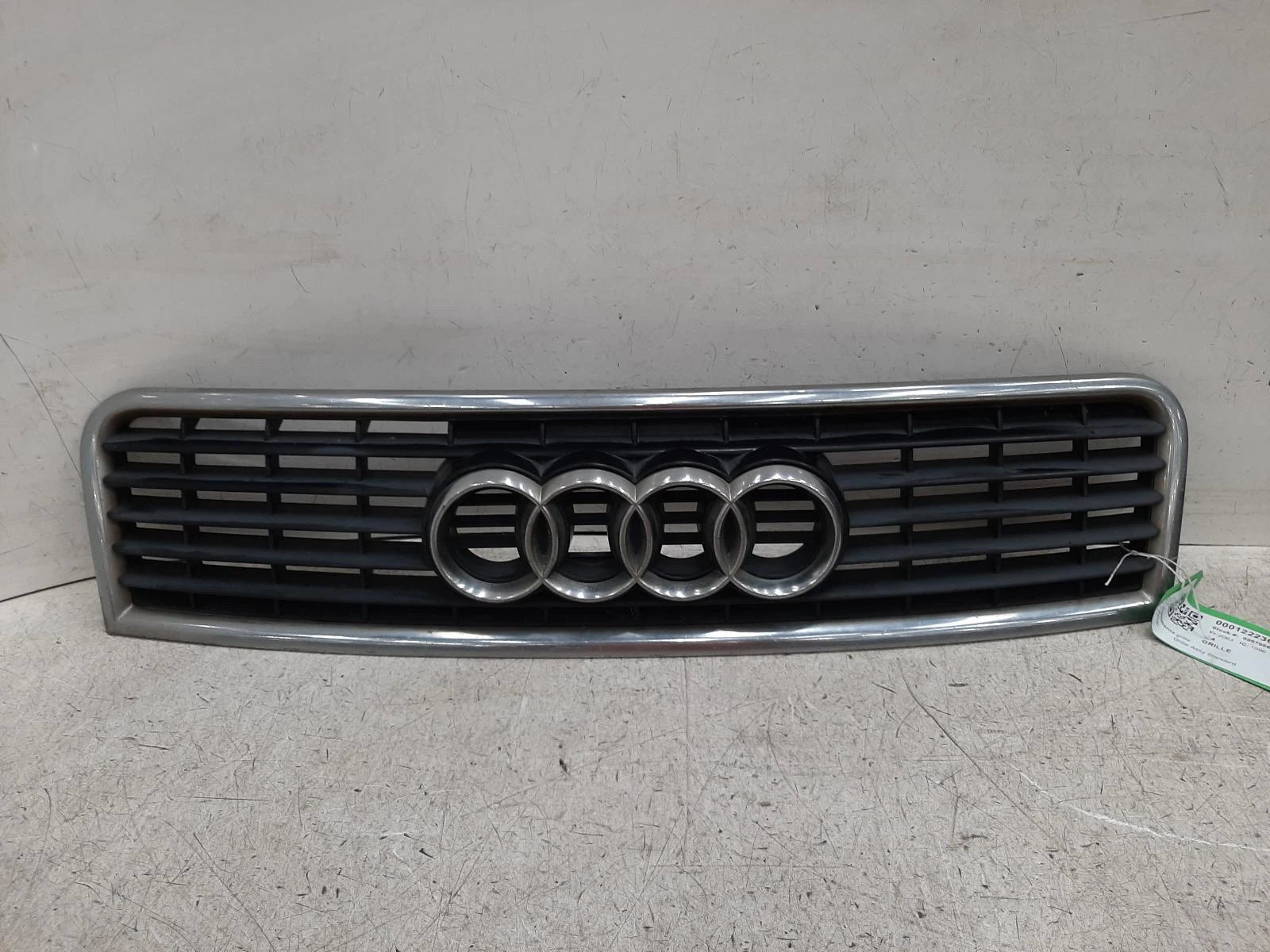 Audi A4 Front Centre Grille Grill 
