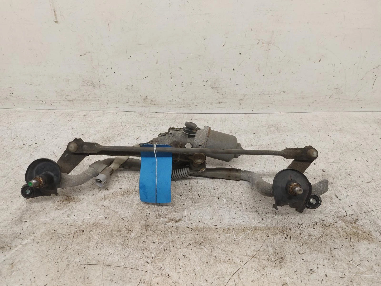 Toyota Prius Mk3 (XW30) Front Wiper Motor With Linkage 