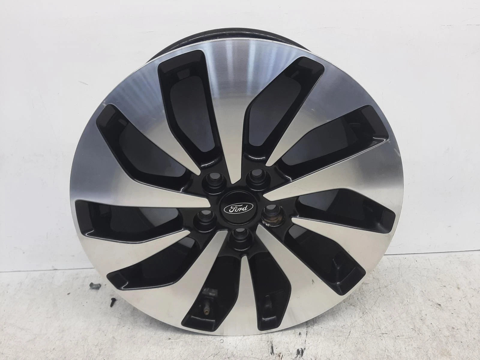 Ford Focus Mk4 Alloy Wheels 7jx17j multi spoke 