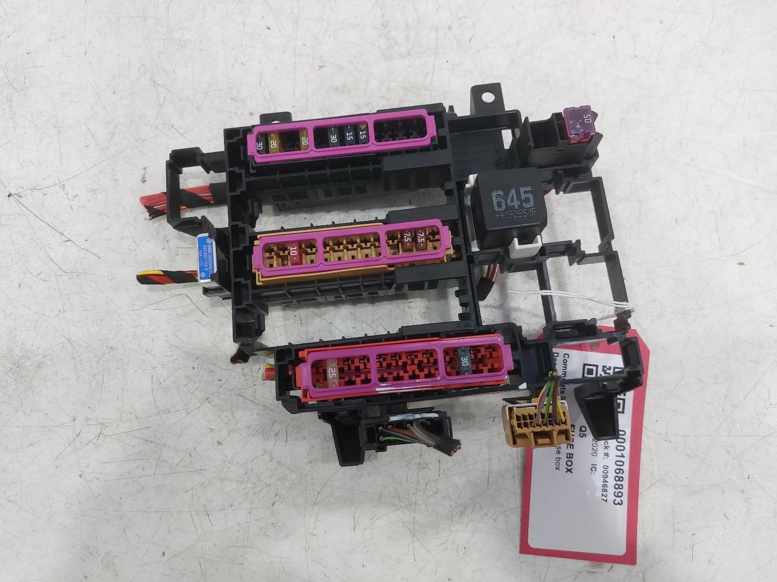Audi Q5 Mk2 (FY) Fuse Box 