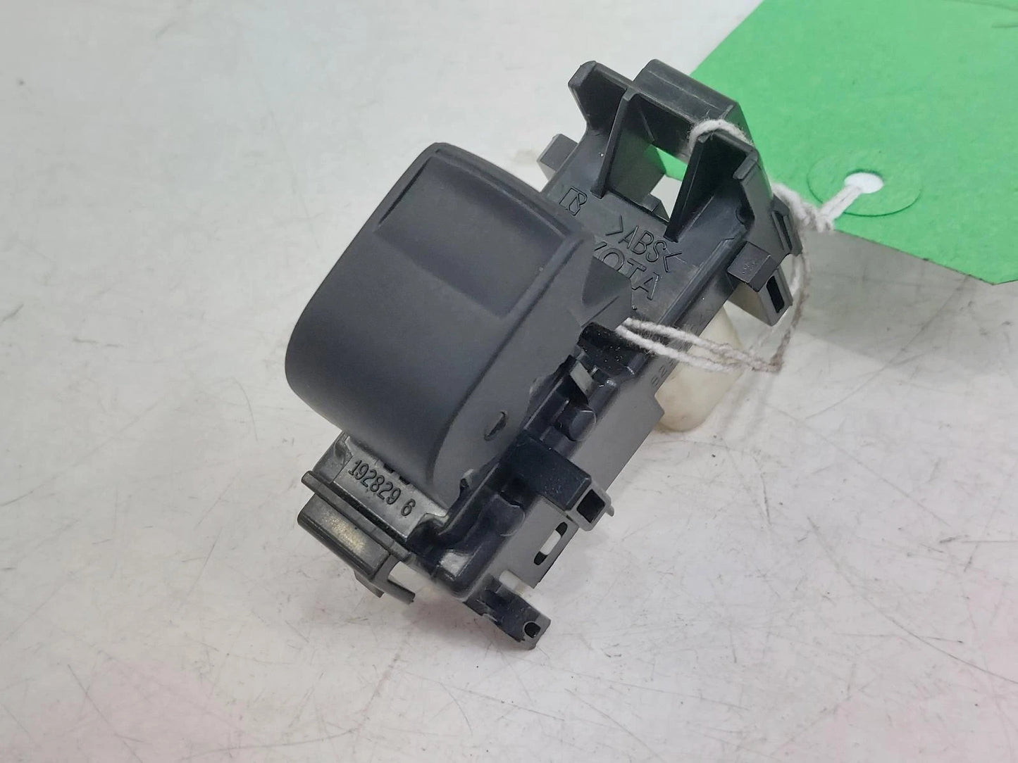 Peugeot 108 Mk1 Passengers Window Switch 